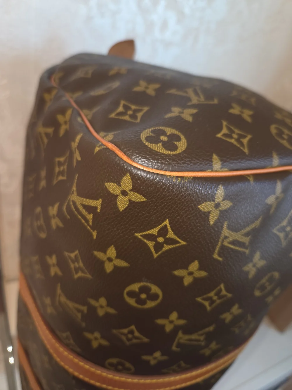 Louis Vuitton classic louis